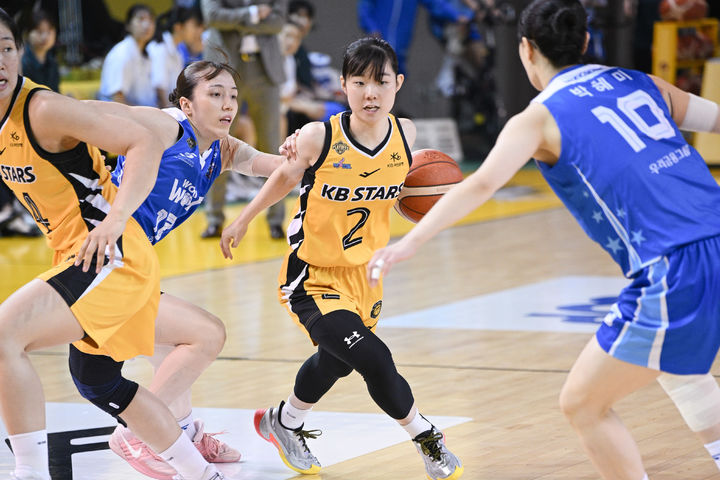 [서울=뉴시스] 여자프로농구 청주 KB국민은행의 허예은. (사진=WKBL 제공) 