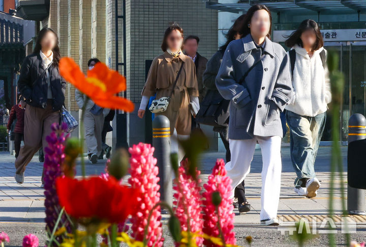 경기남부, 아침 2도 '쌀쌀'…강풍 속 미세먼지 '매우 나쁨'