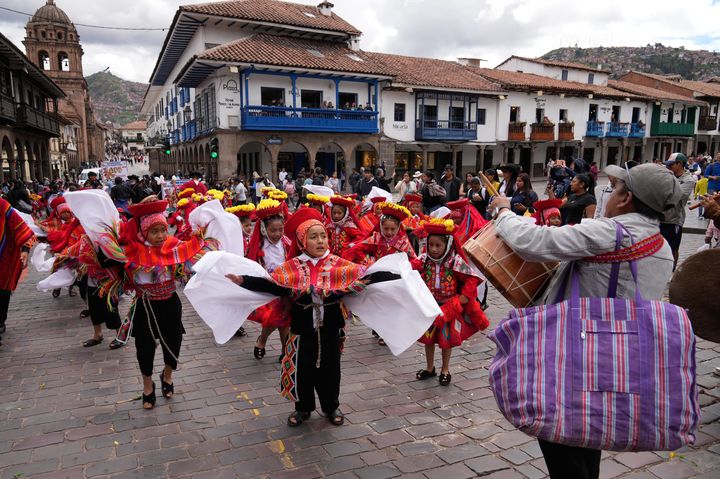 페루 대선 앞두고 학교에서 열린 기념행사