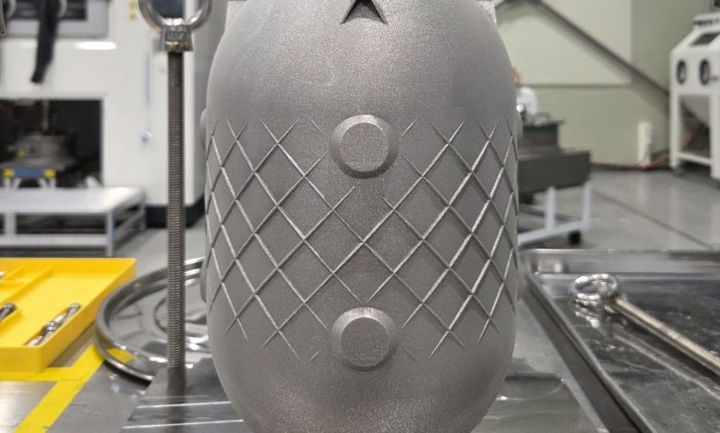 이노스페이스는 티타늄 소재의 고정밀 부품을 지지 구조 없이 금속 적층제조(3D 프린팅)하는 혁신 공정 기술을 국내 최초로 상용화했다고 9일 밝혔다. 사진은 지지 구조 없는 적층제조(3D 프린팅) 공정 기술로 생산한 돔형 티타늄 고압탱크의 모습. (사진=이노스페이스 제공) *재판매 및 DB 금지