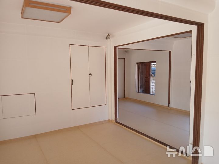 [전주=뉴시스]윤난슬 기자 = 전주한지협동조합은 신협중앙회의 후원을 받아 진행한 '창덕궁 연경당 권역 도배공사'를 성공적으로 마무리했다고 9일 밝혔다. (사진=전주시 제공) photo@newsis.com 