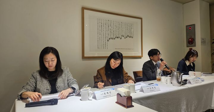 [서울=뉴시스] 박은비 기자 = 디지털산업정책연구소가 9일 'OTT 생태계 자율성 증진과 구독경제 활성화'를 주제로 기자 간담회를 개최했다. 사진은 노창희 디지털산업정책연구소장이 발언하는 모습. 2026.04.09. silverline@newsis.com *재판매 및 DB 금지