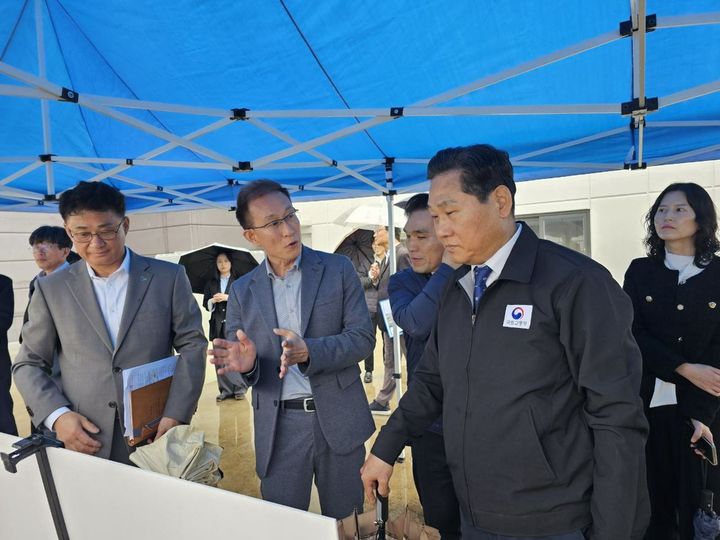 [서울=뉴시스] 김용석 국토교통부 대도시권 광역교통위원회 위원장은 9일 오후 양주신도시(옥정·회천) 택지개발사업지구를 방문해 도로·철도 확충 추진상황을 집중 점검했다. (사진=국토부 제공) 2026. 4. 9. *재판매 및 DB 금지