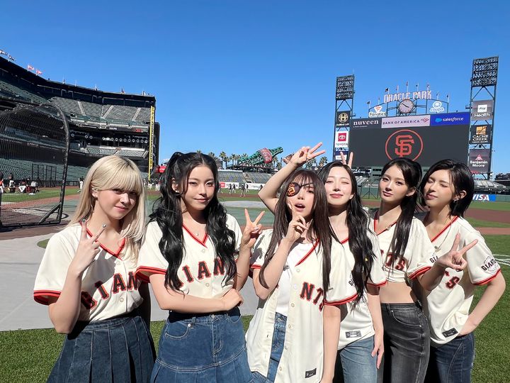 [서울=뉴시스] 엔믹스(NMIXX) 미국 메이저리그 샌프란시스코 자이언츠 홈 이벤트. (사진 = JYP엔터테인먼트 제공) 2026.04.09 photo@newsis.com *재판매 및 DB 금지