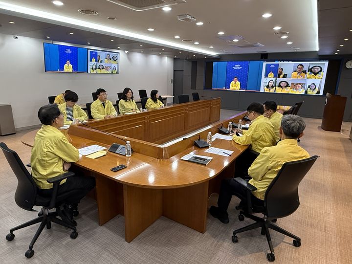 [서울=뉴시스]외교부는 9일 중동 체류 우리 국민들의 안전 확보 방안을 논의하기 위해 본부-공관 합동 상황점검회의를 개최했다고 밝혔다. *재판매 및 DB 금지