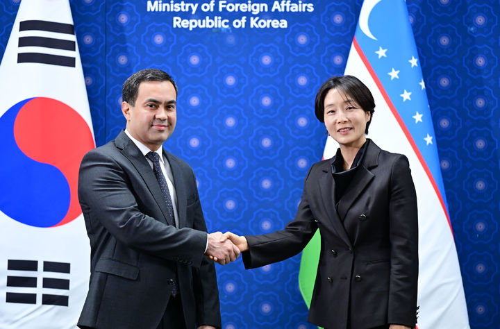 [서울=뉴시스] 제17차 한-우즈베키스탄 정책협의회 개최. (사진=외교부 제공) 2026.04.09 *재판매 및 DB 금지