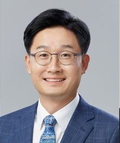 [서울=뉴시스]신현성 전 총리실 민정실장. (사진=총리실 제공) photo@newsis.com *재판매 및 DB 금지