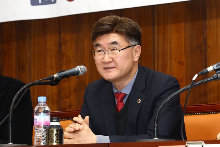 [강릉=뉴시스] 최승순 도의원(교2동,포남2동,초당동,송정동)이 강원도의회에서 의사 발언을 하고 있다.(사진=최승순 도의원 제공)photo@newsis.com&nbsp; *재판매 및 DB 금지