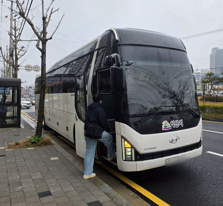 직원 통근버스(사진=익산시 제공) *재판매 및 DB 금지