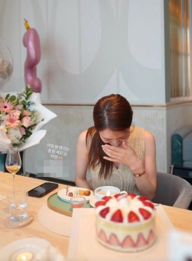 [서울=뉴시스] 결혼을 앞둔 박은영 셰프가 동료 손종원 셰프의 식당에서 브라이덜 샤워(결혼 전 파티)를 했다. (사진=인스타그램 캡처) 2026.04.10. photo@newsis.com *재판매 및 DB 금지