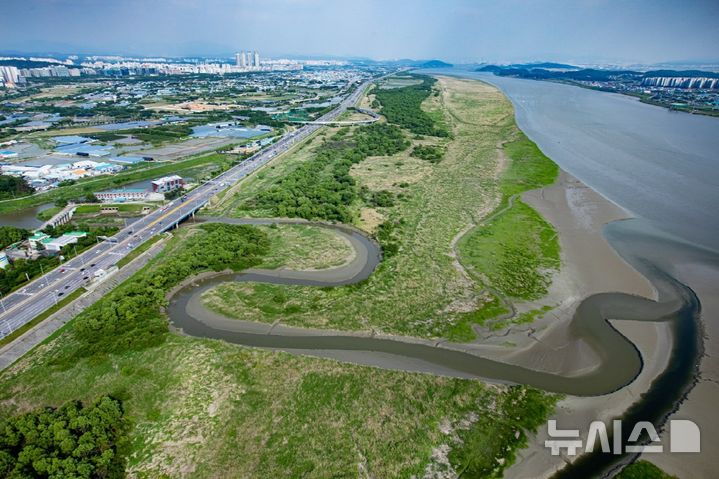 [고양=뉴시스] DMZ 평화의 길 테마노선. (사진=고양시 제공) 2026.04.11 photo@newsis.com