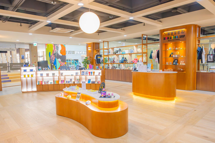 서울 종로구 세종대로 서울마이소울샵 세종문화회관점. (사진=서울관광재단) *재판매 및 DB 금지