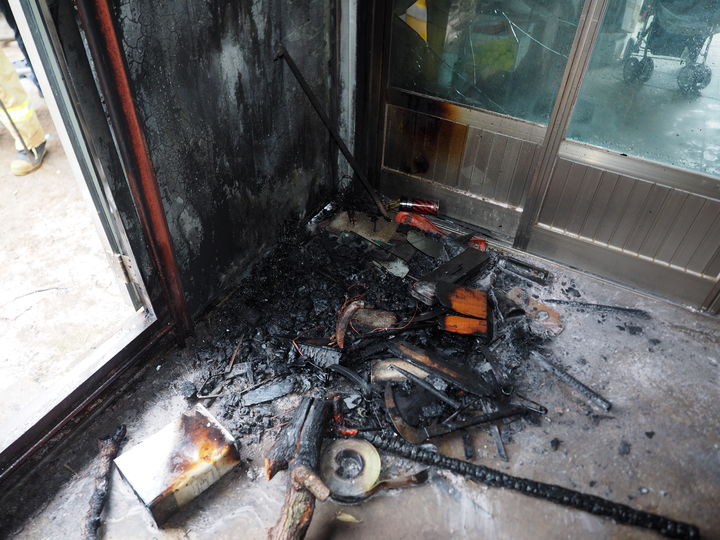 [대구=뉴시스] 지난 9일 오전 9시께 대구 군위군 삼국유사면 한 단독주택 외부 보일러실에서 불이 났다. (사진=대구강북소방서 제공) 2026.04.11. photo@newsis.com *재판매 및 DB 금지