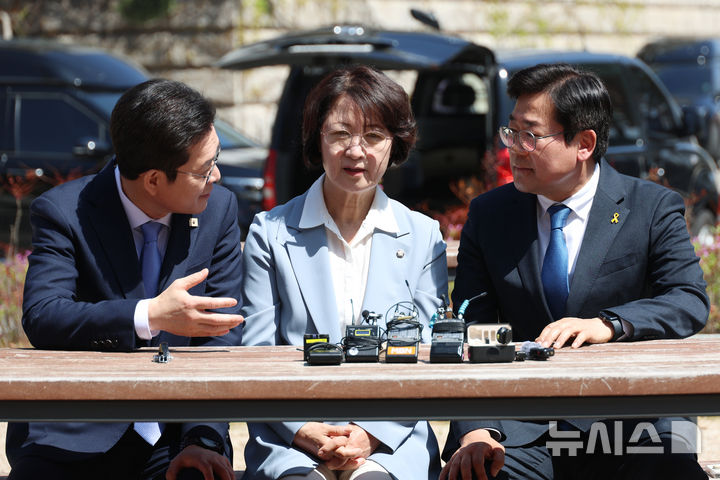 대화 나누는 정원오-추미애-박찬대