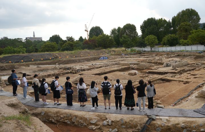 [서울=뉴시스] 2024년 9월 25일 진행된 '도란도란 궁궐 가회' 하반기 시민강좌 모습 (사진=국가유산청 제공) 2026.04.13. photo@newsis.com *재판매 및 DB 금지