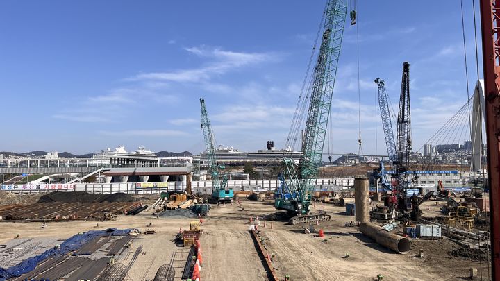 [부산=뉴시스] 이아름 기자 = 부산 북항 1단계 재개발 구역 내 설치될 환승센터 공사 현장. 2026.03.20. aha@newsis.com *재판매 및 DB 금지