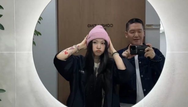 [서울=뉴시스] 진초이, 히치하이커. (사진 = 하이브 제공) 2026.04.13 photo@newsis.com *재판매 및 DB 금지