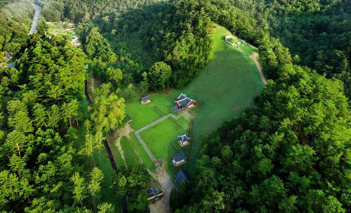 [서울=뉴시스] 영월 장릉 전경 (사진=궁능유적본부 제공) 2026.04.14. photo@newsis.com *재판매 및 DB 금지