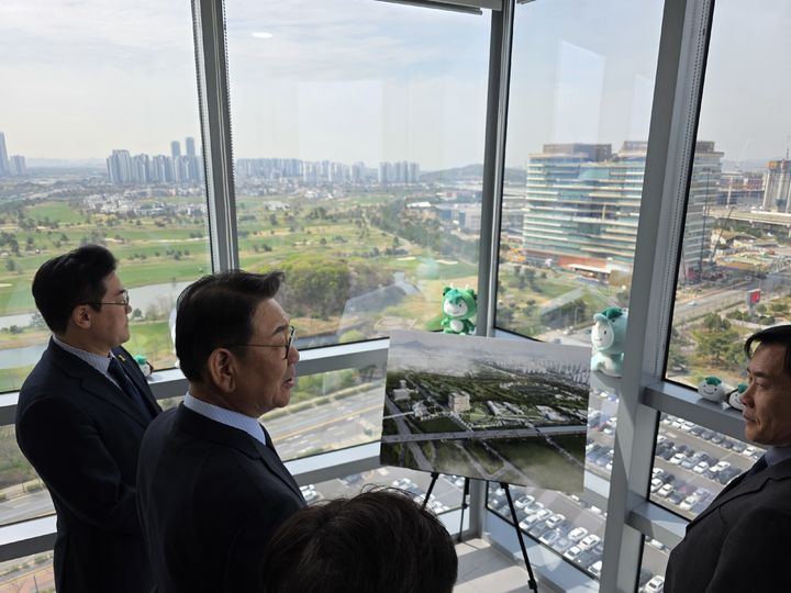 청년 관외 취업률 30% 인천...박찬대 "미래산업에 박차" - 뉴스 썸네일 이미지