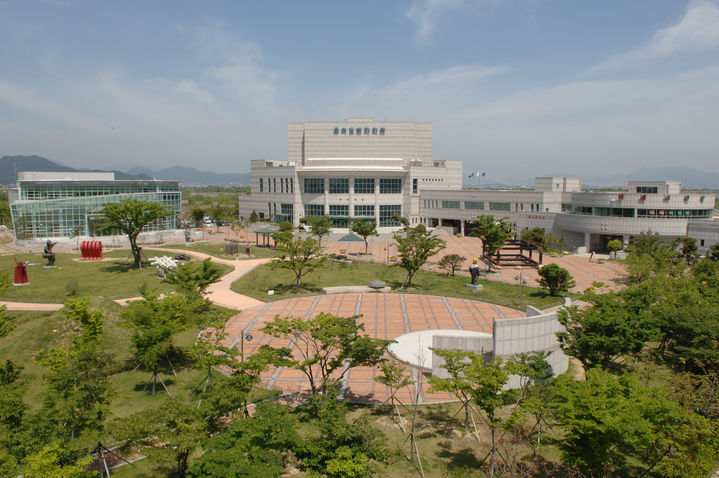 [부산=뉴시스] 을숙도문화회관 전경. (사진=부산 사하구청 제공) 2026.04.14. photo@newsis.com *재판매 및 DB 금지