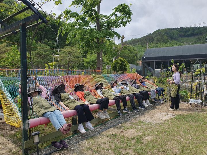 [진주=뉴시스]진주시, 치유농업 프로그램 참여자 모집.(사진=진주시 제공).2026.04.15.photo@newsis.com *재판매 및 DB 금지