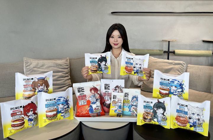 [서울=뉴시스] GS25가 3D 전략 RPG 게임 '명일방주 엔드필드' 협업을 추진하며 게임 컬래버 흥행을 이어간다. (사진=GS25 제공) 2026.04.15. photo@newsis.com *재판매 및 DB 금지