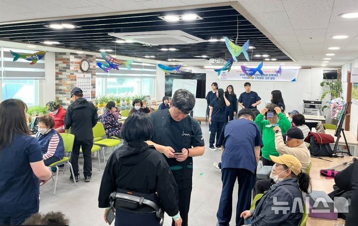 [포천=뉴시스] 웨어러블 로봇 기반 서비스 전문 기업인 (주)오버웨일과 산학협력(MOU). (사진=경복대학교 제공) 2026.04.15 photo@newsis.com