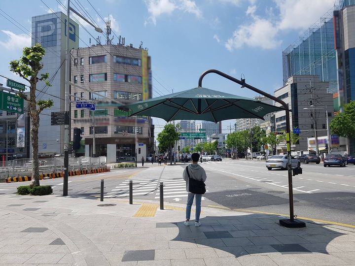 [서울=뉴시스] 중랑구 ‘무더위 그늘막’ 가동, 폭염 선제 대응. (사진=중랑구 제공) 2026.04.15. *재판매 및 DB 금지