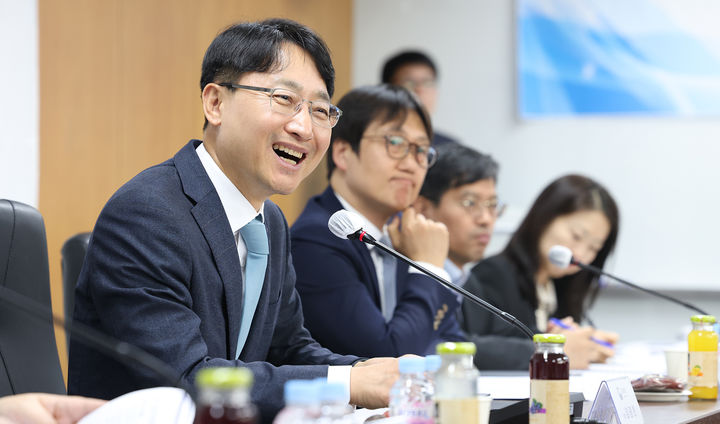 임광현 국세청장이 14일 서울 여의도 소상공인연합회에서 열린 소상공인 세정지원간담회에서 발언하고 있다.(사진 : 국세청 제공) 2026.4.15. *재판매 및 DB 금지