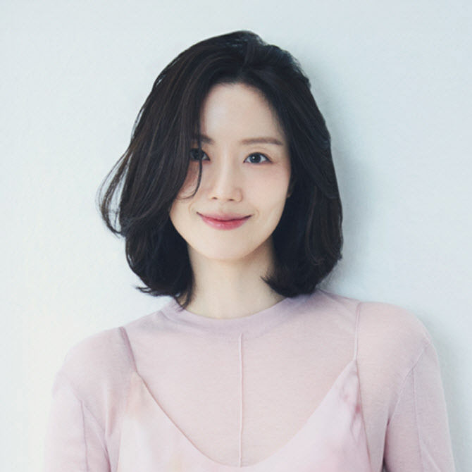 [서울=뉴시스]문채원(사진=블리츠웨이엔터테인먼트 제공) 2026.04.15. photo@newsis.com *재판매 및 DB 금지