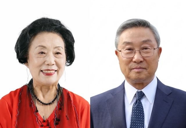 [서울=뉴시스] 한국외대 김세원(왼쪽) 동문, 백창호 동문. (사진=한국외대 제공) 2026.04.15. photo@newsis.com *재판매 및 DB 금지