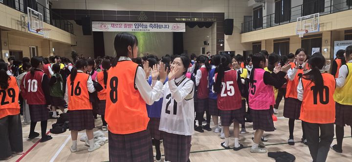  *재판매 및 DB 금지