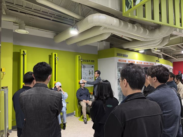 [원주=뉴시스] 제천 안전체험교육장에서 열린 '안전체험의 날' 행사 모습. (사진=한국보훈복지의료공단 제공) 2026.04.15. photo@newsis.com *재판매 및 DB 금지