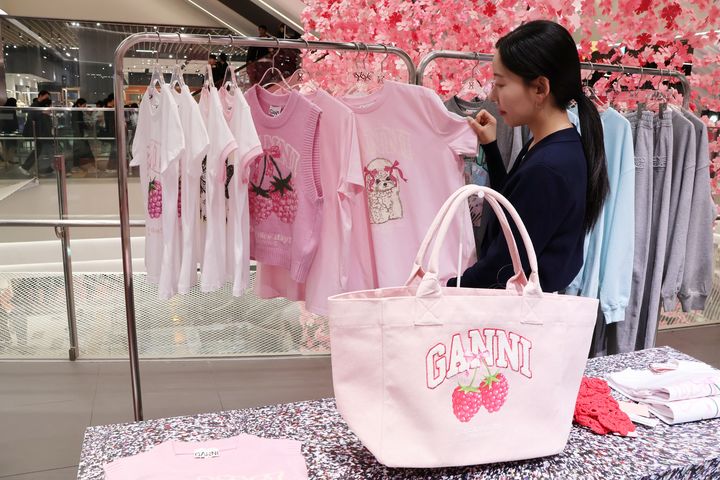 [대구=뉴시스] 대구 신세계백화점은 덴마크 하이엔드 캐주얼 브랜드 '가니(GANNI)' 팝업 행사를 선보인다. (사진 = 대구 신세계백화점 제공) 2026.04.15. photo@newsis.com *재판매 및 DB 금지