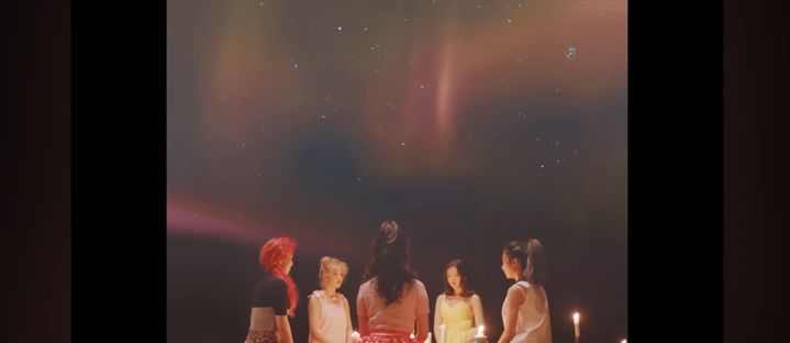 [서울=뉴시스] 레드벨벳 '7월7일' (사진 = 뮤직비디오 캡처) 2026.04.16 photo@newsis.com *재판매 및 DB 금지