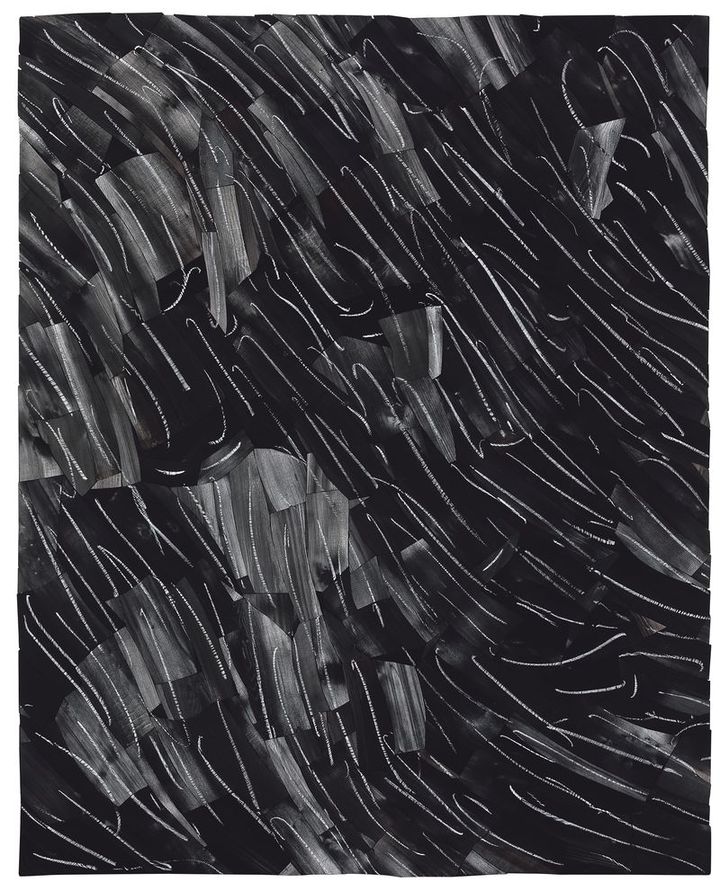 이배, <Issu du Feu (White Lines) W-42>, 2022. Wooden charcoal and oil pastel on canvas, 163.9 x 132 cm. 추정가 2억 6000만 원-4억 5000만 원. *재판매 및 DB 금지
