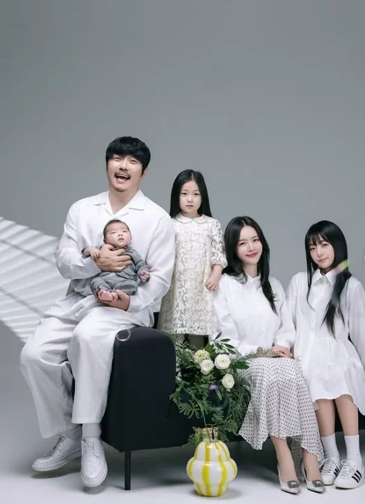 [서울=뉴시스]KCM(사진=SNS 캡처) 2026.04.16. photo@newsis.com *재판매 및 DB 금지