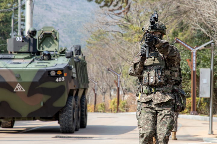 [부산=뉴시스] 육군 제53보병사단은 오는 20일부터 4박5일 동안 부산·울산지역에서 전투준비태세 완비와 지역 통합방위작전태세 확립을 위한 '2026년 사단 전투지휘검열 훈련'을 실시한다고 16일 밝혔다. (사진=53사단 제공) 2026.04.16. photo@newsis.com *재판매 및 DB 금지