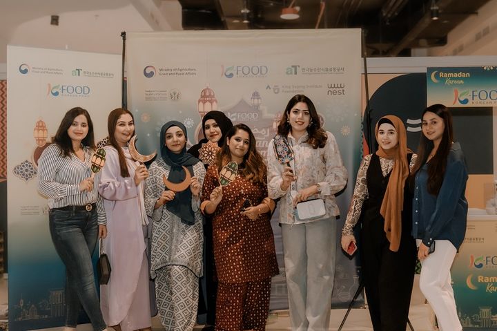 [세종=뉴시스] 농림축산식품부와 한국농수산식품유통공사(aT)는 16일부터 30일까지 '2026년 농식품 글로벌 성장패키지 지원사업' 참여 기업을 모집한다고 밝혔다. (사진=aT 제공) 2026.04.16. photo@newsis.com *재판매 및 DB 금지