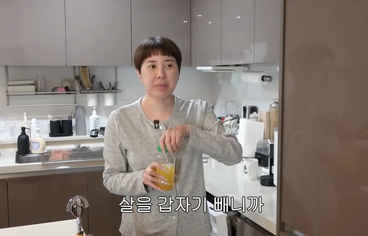 [서울=뉴시스] 15kg 감량한 가수 서인영이 자신의 식단 관리법을 공개해 화제다. (사진='개과천선 서인영' 캡처)