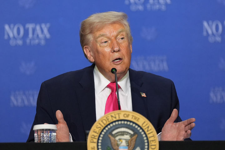 [라스베이거스=AP/뉴시스] 도널드 트럼프 미국 대통령이 16일(현지 시간) 네바다주 라스베이거스에서 열린 원탁회의 행사에서 발언하고 있다. 2026.04.17.