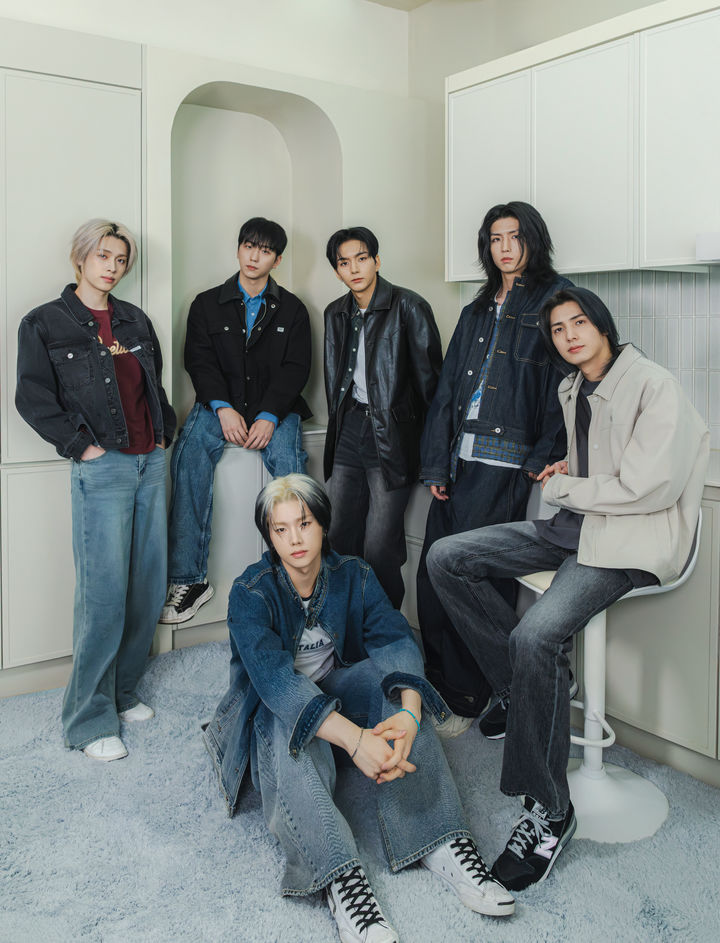 [서울=뉴시스] 엑스디너리 히어로즈. (사진 = JYP엔터테인먼트 제공) 2026.04.17 photo@newsis.com *재판매 및 DB 금지