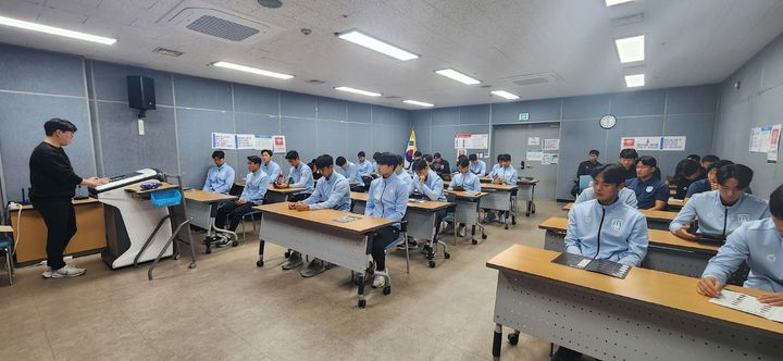 [천안=뉴시스] 천안시가 축구역사박물관의 성공적 건립을 위해 K리그2 천안시티FC 선수단을 찾아 홍보를 진행했다. (사진=천안시 제공) 2026.04.17 photo@newsis.com *재판매 및 DB 금지