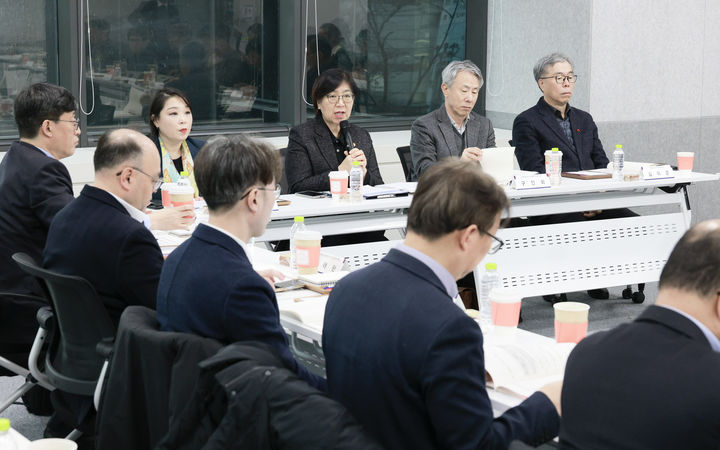 [세종=뉴시스]보건복지부가 한국보건사회연구원과 함께 지난 1월29일 제1차 기초생활보장 제도 발전 포럼을 개최했다. (사진=보건복지부 제공) 2026.04.17. photo@newsis.com *재판매 및 DB 금지