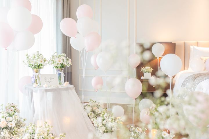 [서울=뉴시스] 롯데호텔 제주는 신혼의 기억과 설렘을 다시 떠올릴 수 있는 '루느블렌 허니문' 패키지를 선보인다.(사진=롯데호텔앤리조트) *재판매 및 DB 금지