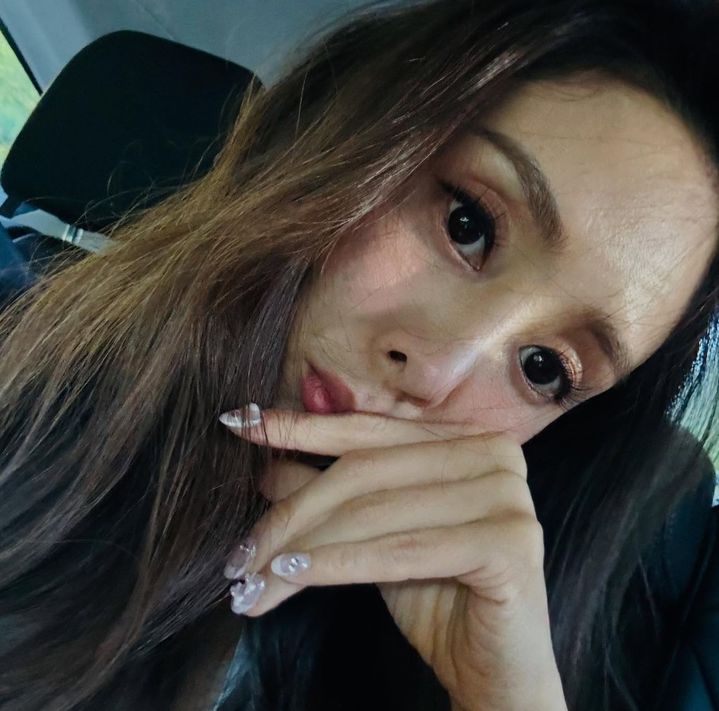 [서울=뉴시스] 지나. (사진=인스타그램 캡처) 2026.04.17. photo@newsis.com *재판매 및 DB 금지