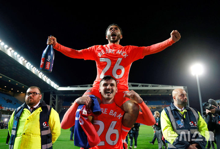 [블랙번=AP/뉴시스] 잉글랜드 프로축구 챔피언십(2부 리그) 코번트리 시티의 제이 다실바. 2026.04.17.