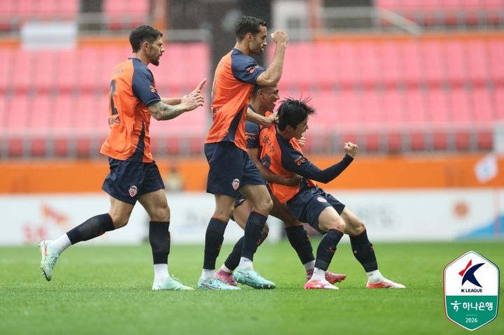 [서울=뉴시스] 프로축구 K리그1 제주SK의 오재혁. (사진=한국프로축구연맹 제공) 2026.04.18. photo@newsis.com *재판매 및 DB 금지