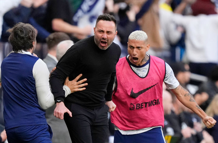 [런던=AP/뉴시스]토트넘, 데 제르비 감독, 홈 데뷔전도 무승부. 2026.04.18.