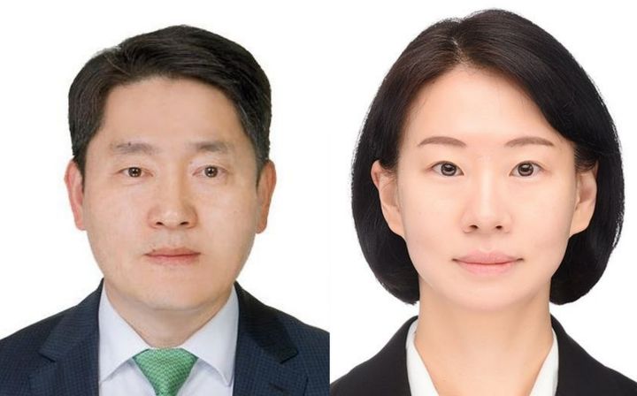 [워싱턴=뉴시스] 중동 전쟁으로 인해 석유화학 핵심 원료인 나프타 수급이 막힌 가운데, 최근 국내 민간기업이 러시아산 나프타 2만7000t를 확보한 배경에 주미한국대사관 재정경제관실의 주말 없는 집요한 설득이 있었던 것으로 전해졌다. 왼쪽은 최영전 주미대사 재경관, 오른쪽은 김태연 재정경제관보. *재판매 및 DB 금지